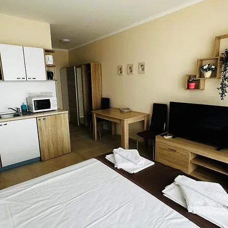 Akrotiria Complex Apart Otel
