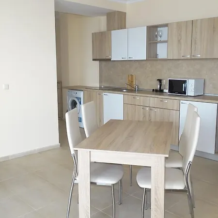 Akrotiria Complex 3* Misivri