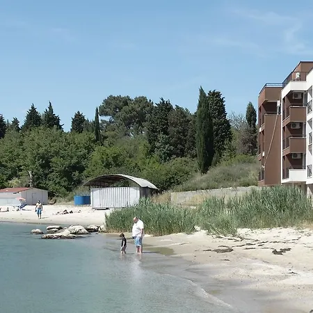 Akrotiria Complex Apart Otel Misivri