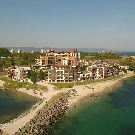 Akrotiria Complex Apart Otel
