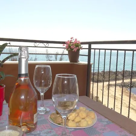 Akrotiria Complex 3* Misivri