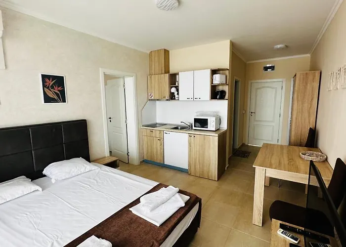 Akrotiria Complex Aparthotel