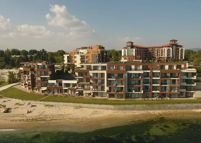 Akrotiria Complex Aparthotel