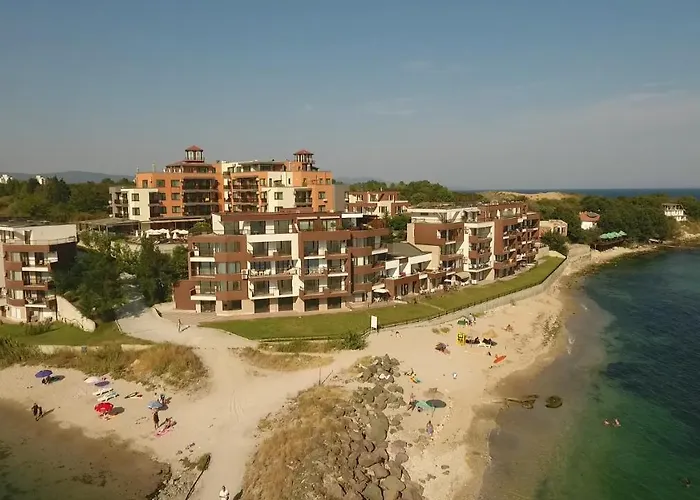 Aparthotel Akrotiria Complex