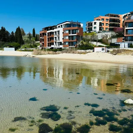 アパートホテル Akrotiria Complex ネセバル