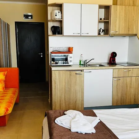 Akrotiria Complex 4*