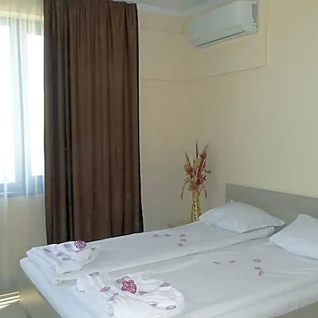 Akrotiria Complex Aparthotel