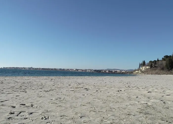 Akrotiria Complex 4*